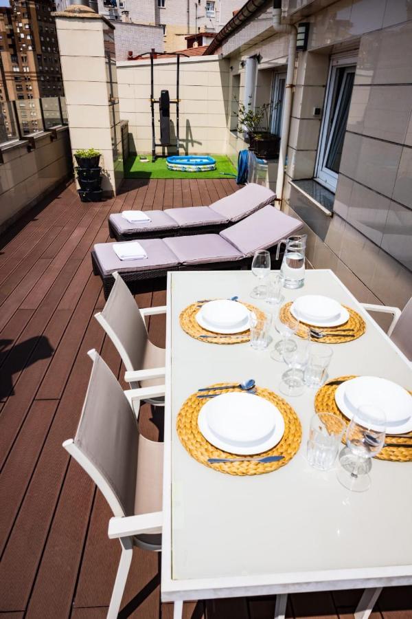 Lujoso Atico Entre 2 Playas Con Garaje, Terraza, Vistas Y Wifi Apartment Gijon Exterior photo